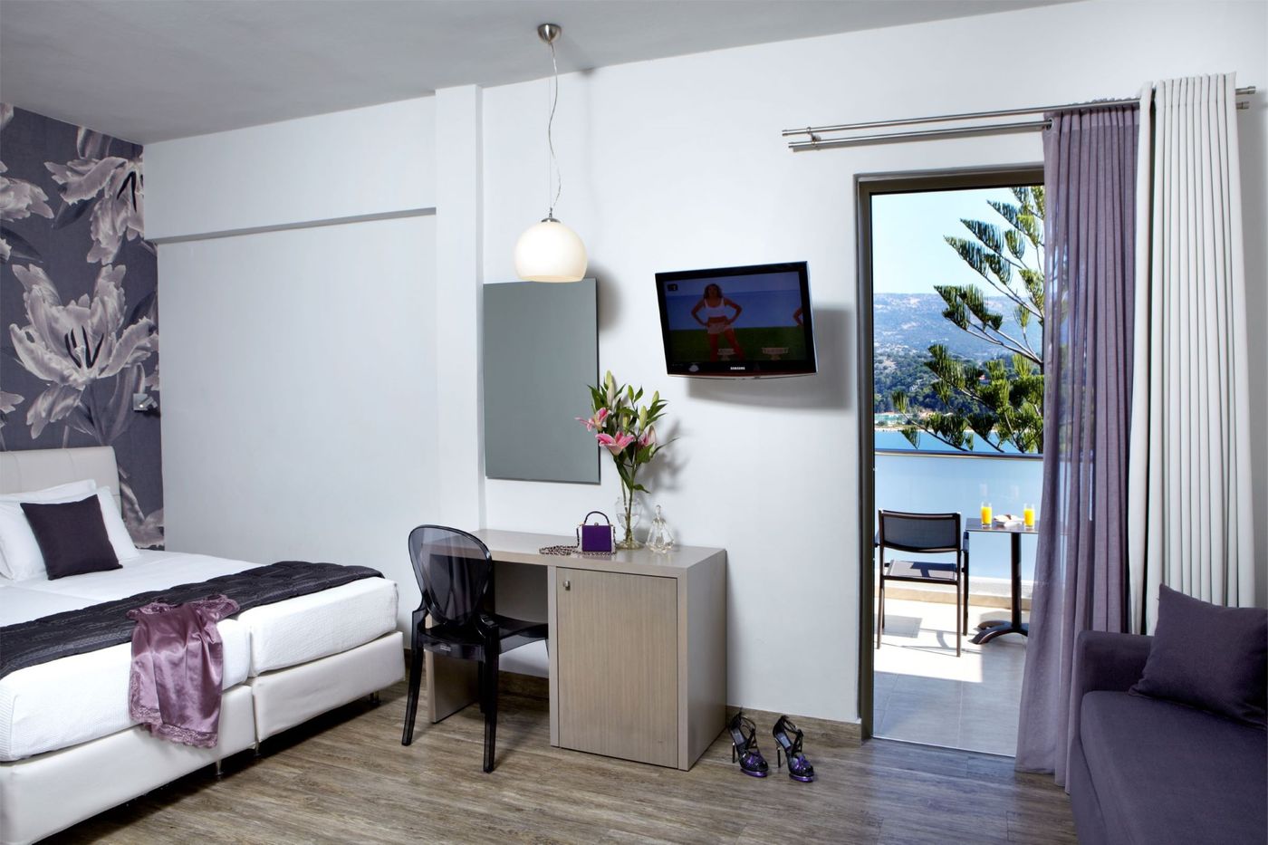 Mouikis-Hotel-Room-11