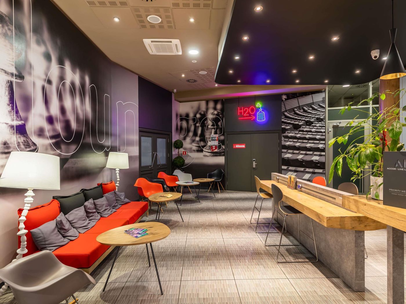 Ibis-Warszawa-Centrum-General-view-17