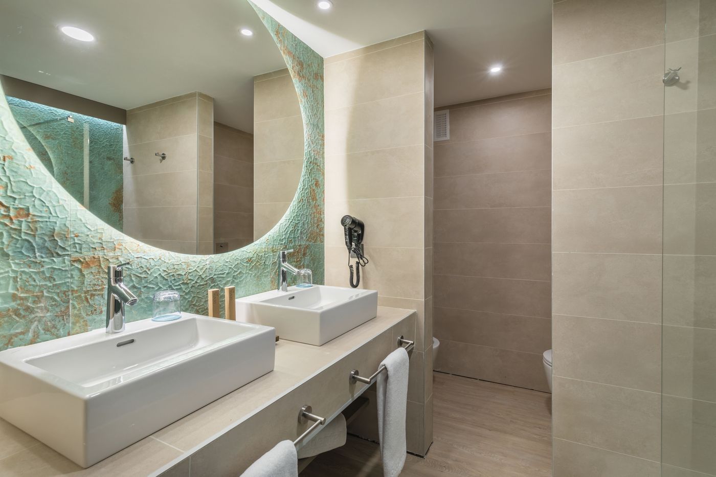 Occidental-Puerto-Ban--s-Room-45