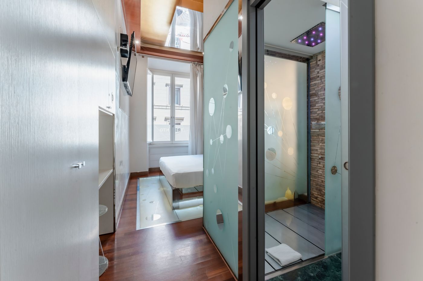 Hotel Trecento-Italy-ROME-Room-8