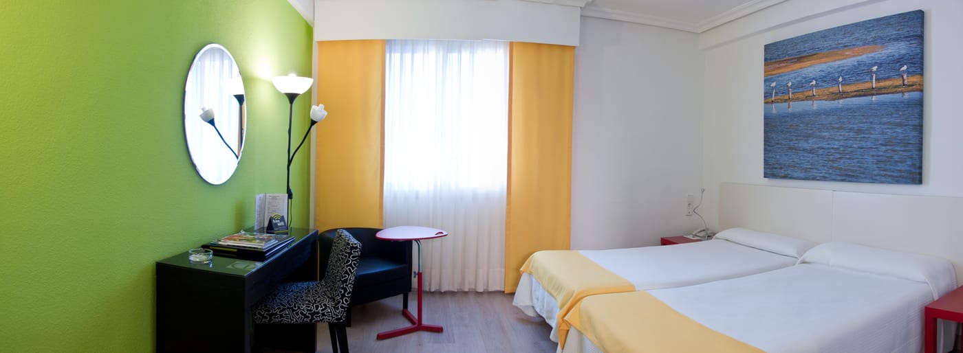 Sercotel-Carlos-III-Room-6