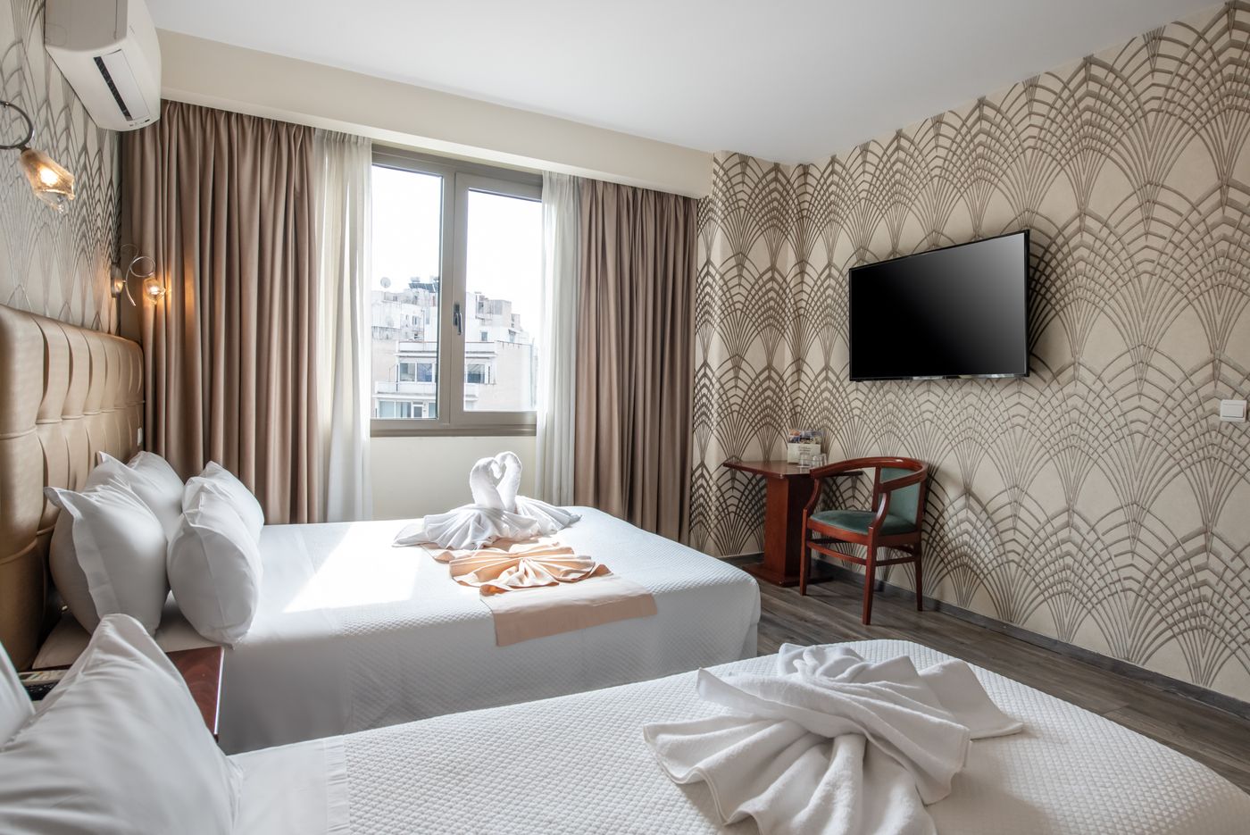 Golden-City-Room-5