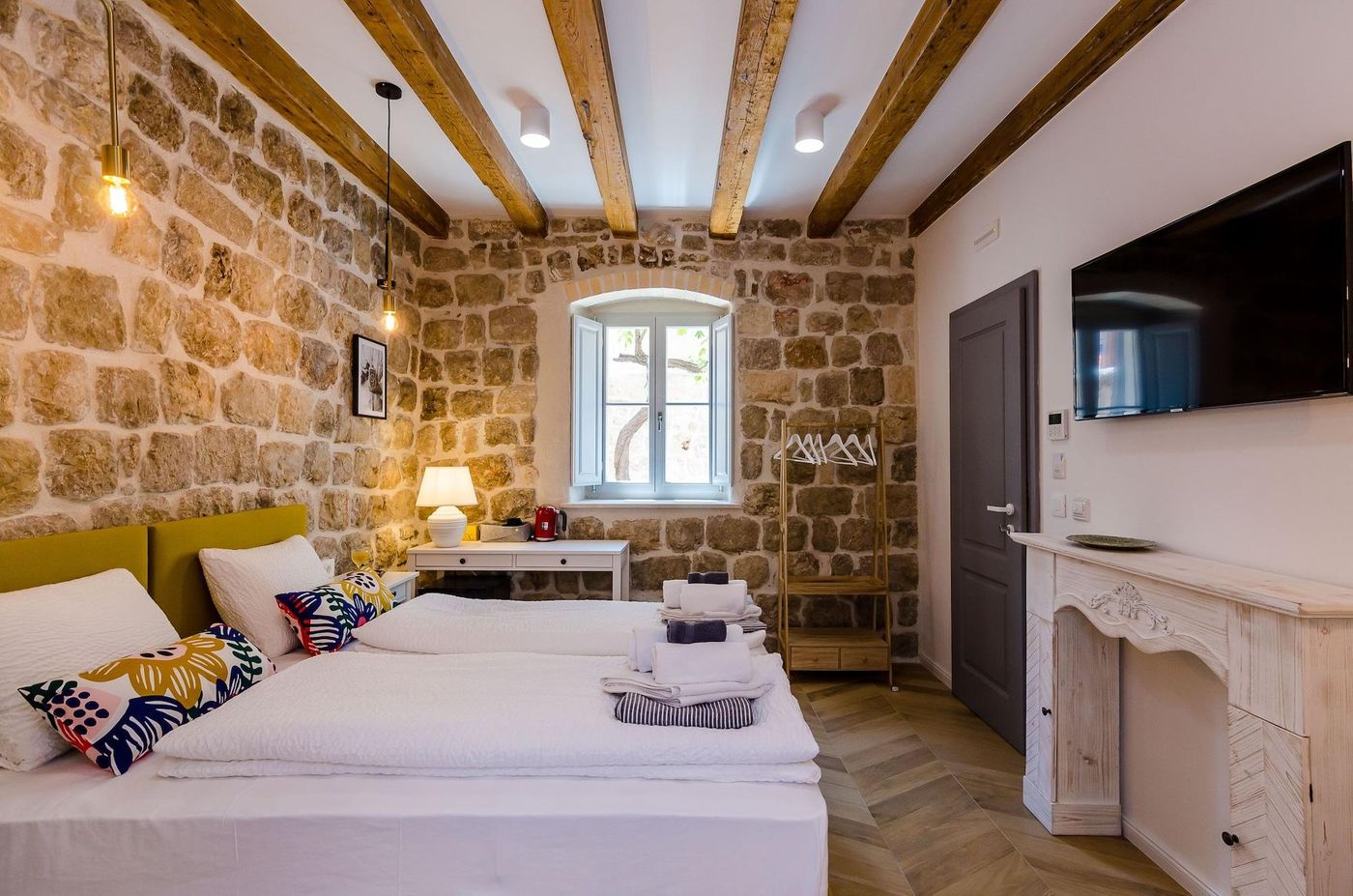 Villa-Monte-Santo-Lobby-4