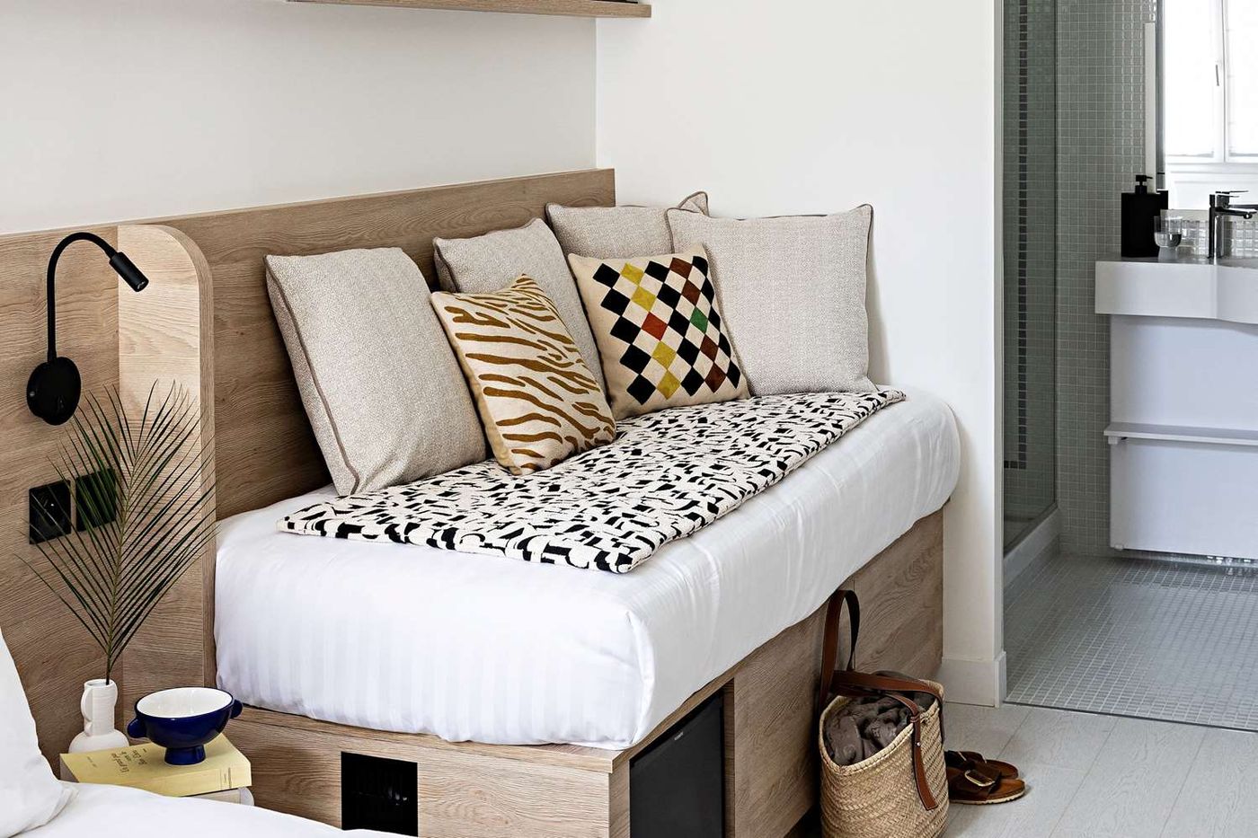 Le-Riviera-Collection--BW-Signature-Collection-Room-20