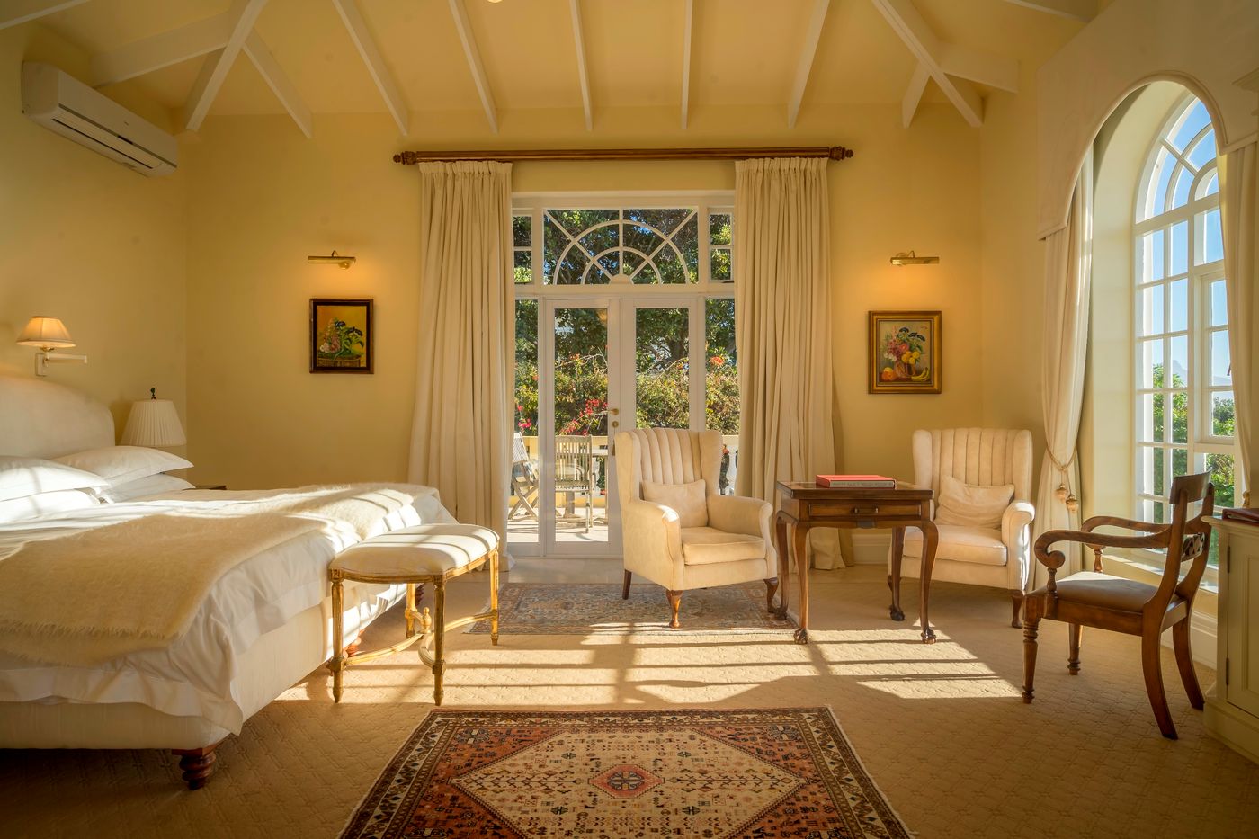 Colona-Castle-Room-8