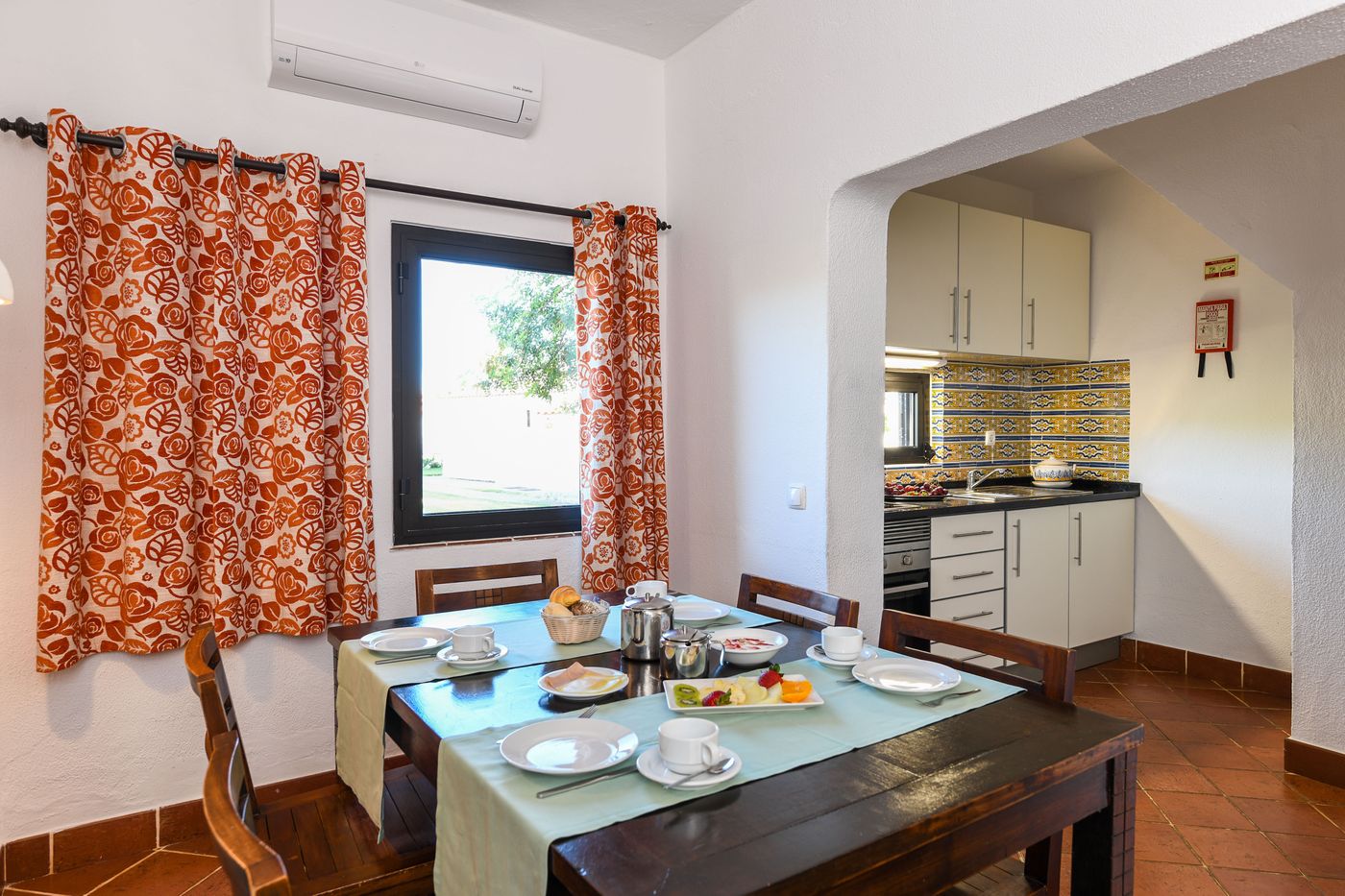 Pedras-d-el-Rei-Room-47