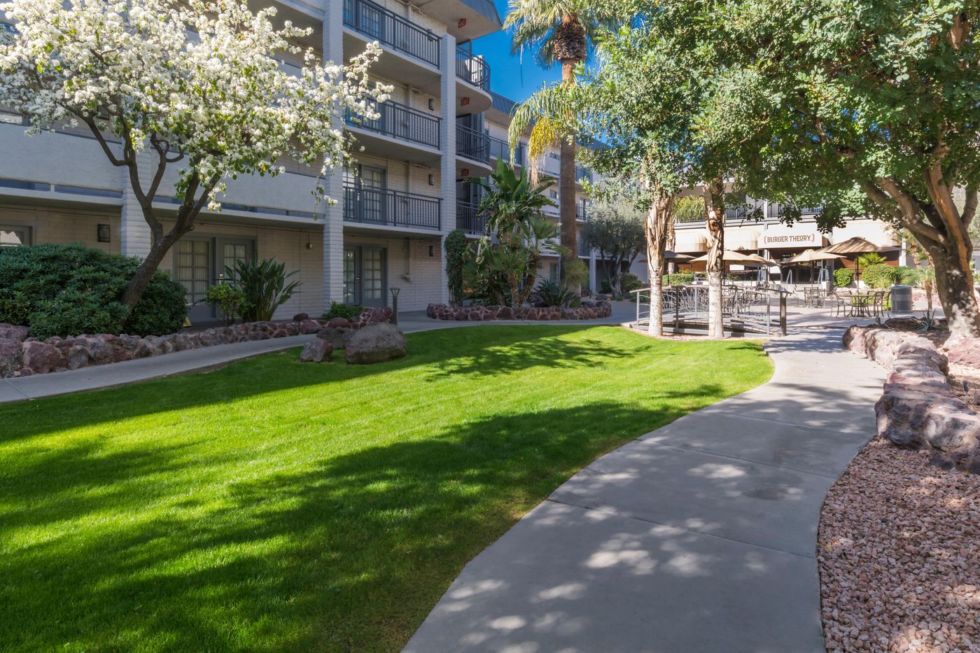 Holiday Inn & Suites Phoenix Airport North-United States-Phoenix-General view-5