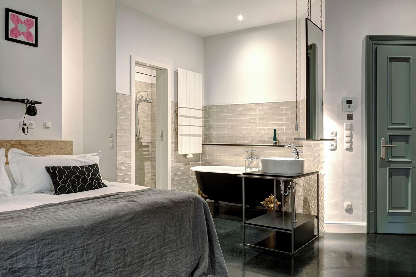 Berlin-Gorki-Apartments-Room-58