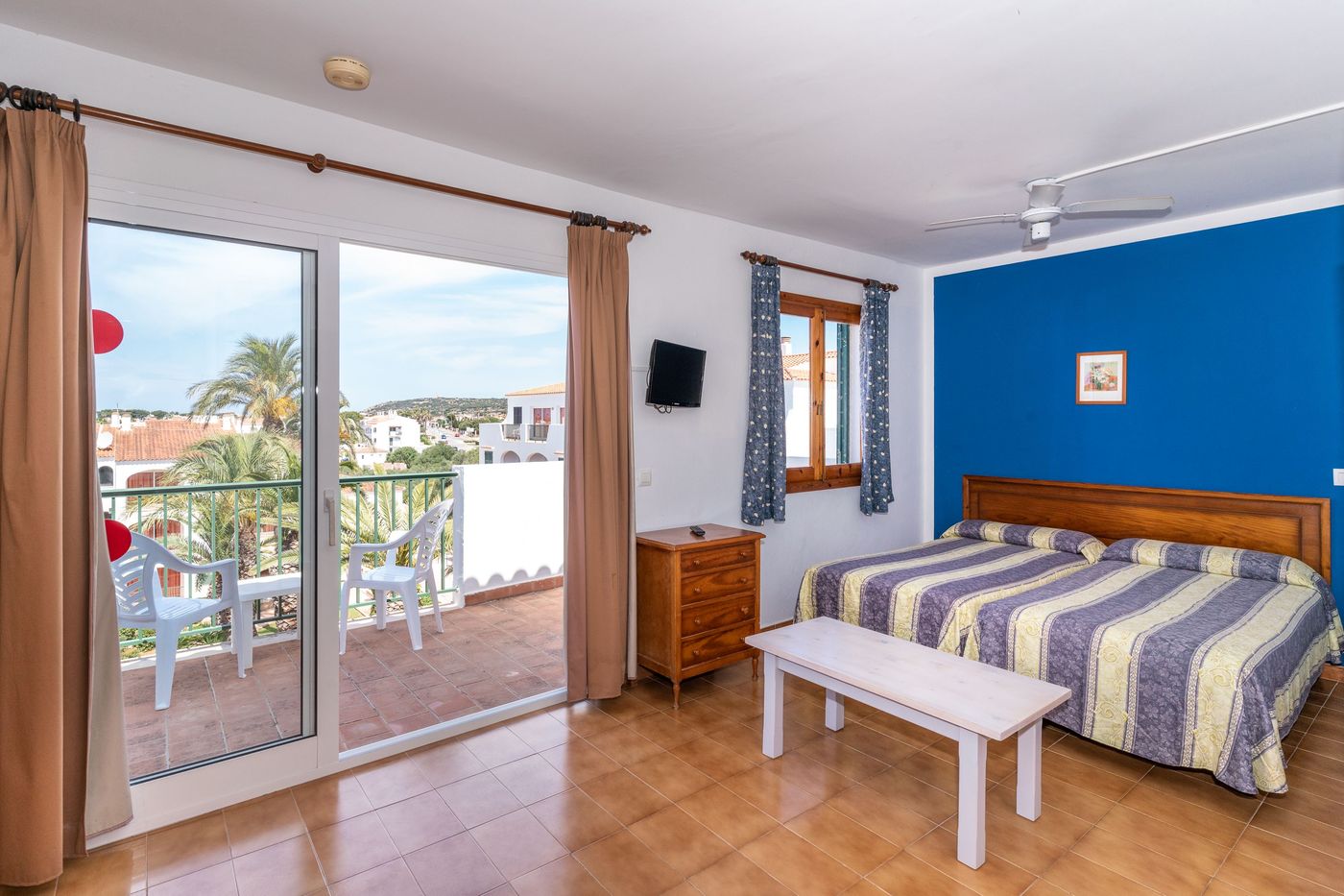 Vista-Blanes-Room-20