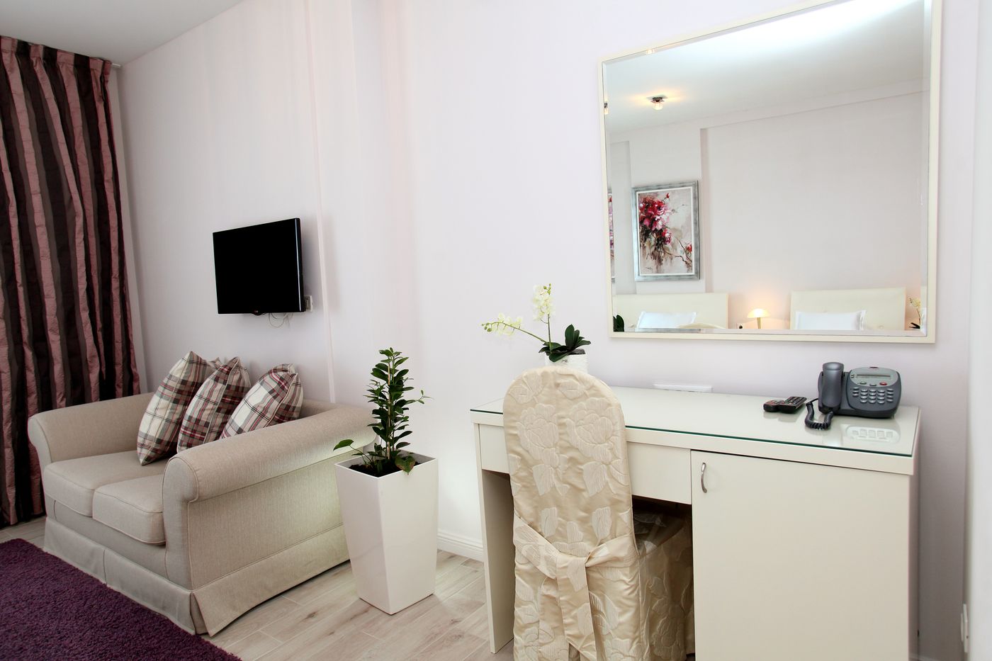 Aparthotel-Bellevue-Room-30