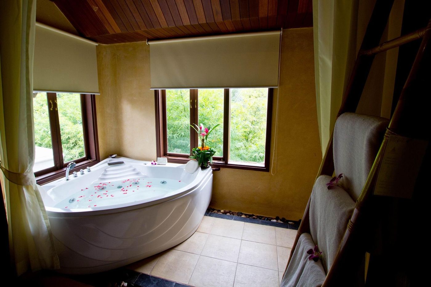 Muang-Samui-Spa-Resort-Room-18