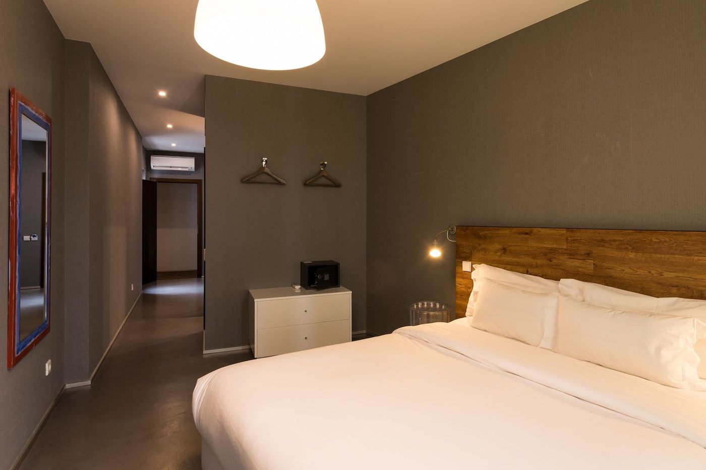 Alfama---Lisbon-Lounge-Suites-Room-57