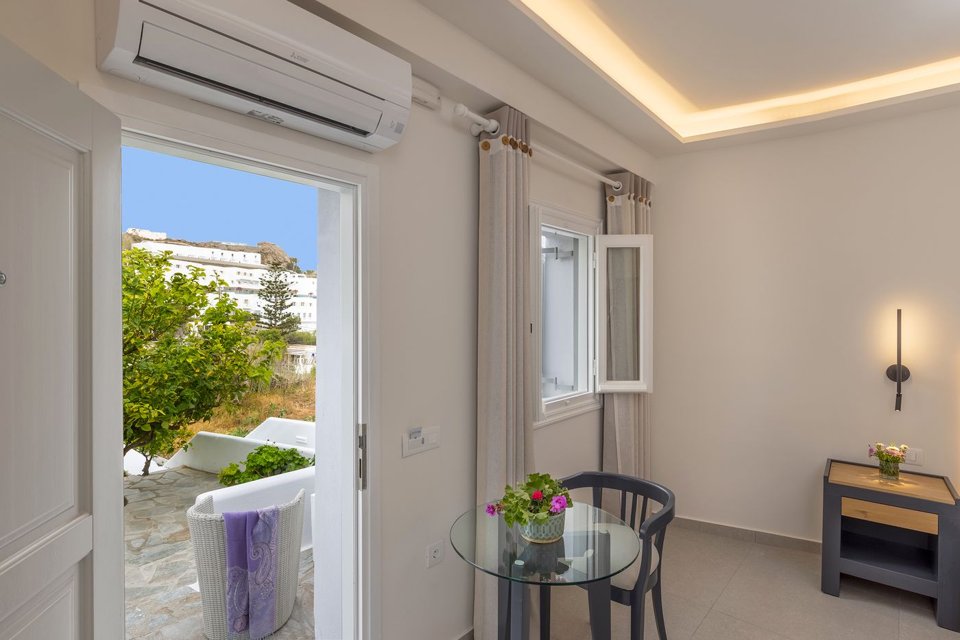 Petinos-Hotel-Room-45