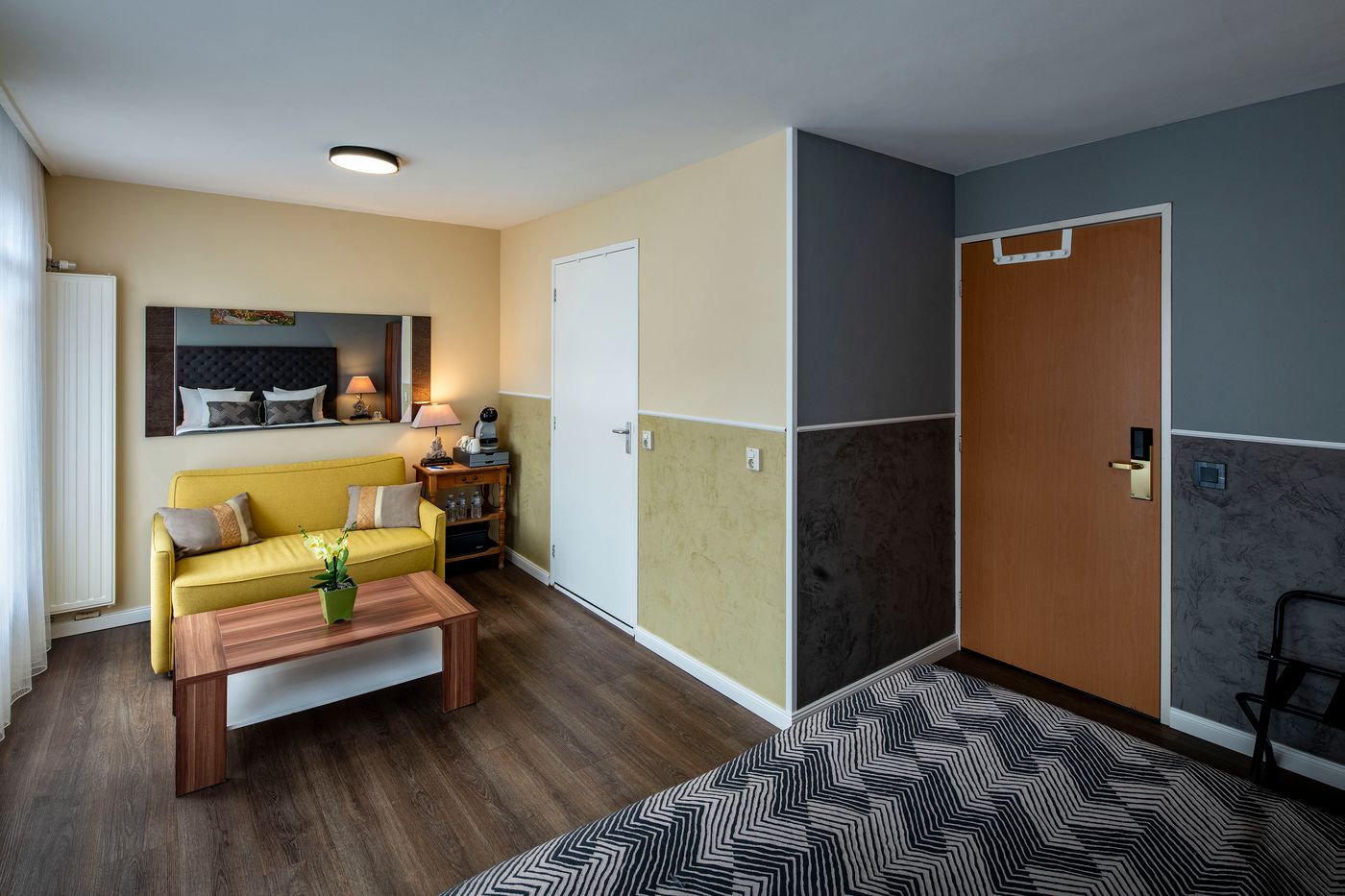 Hotel-Jupiter-Room-53