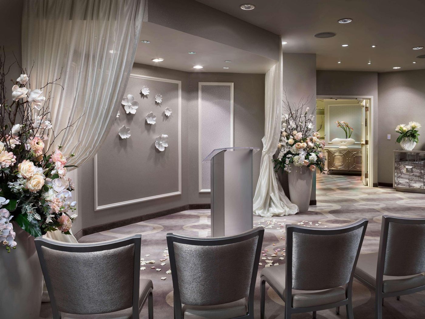 The-Strat-Hotel--Casino---Tower-Conferences-3