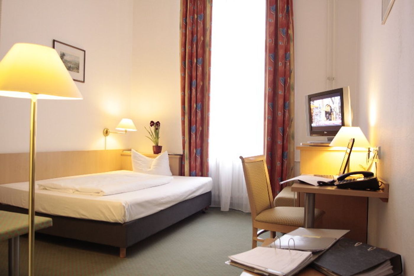 Hotel Tiergarten Berlin-Germany-BERLIN-Room-9