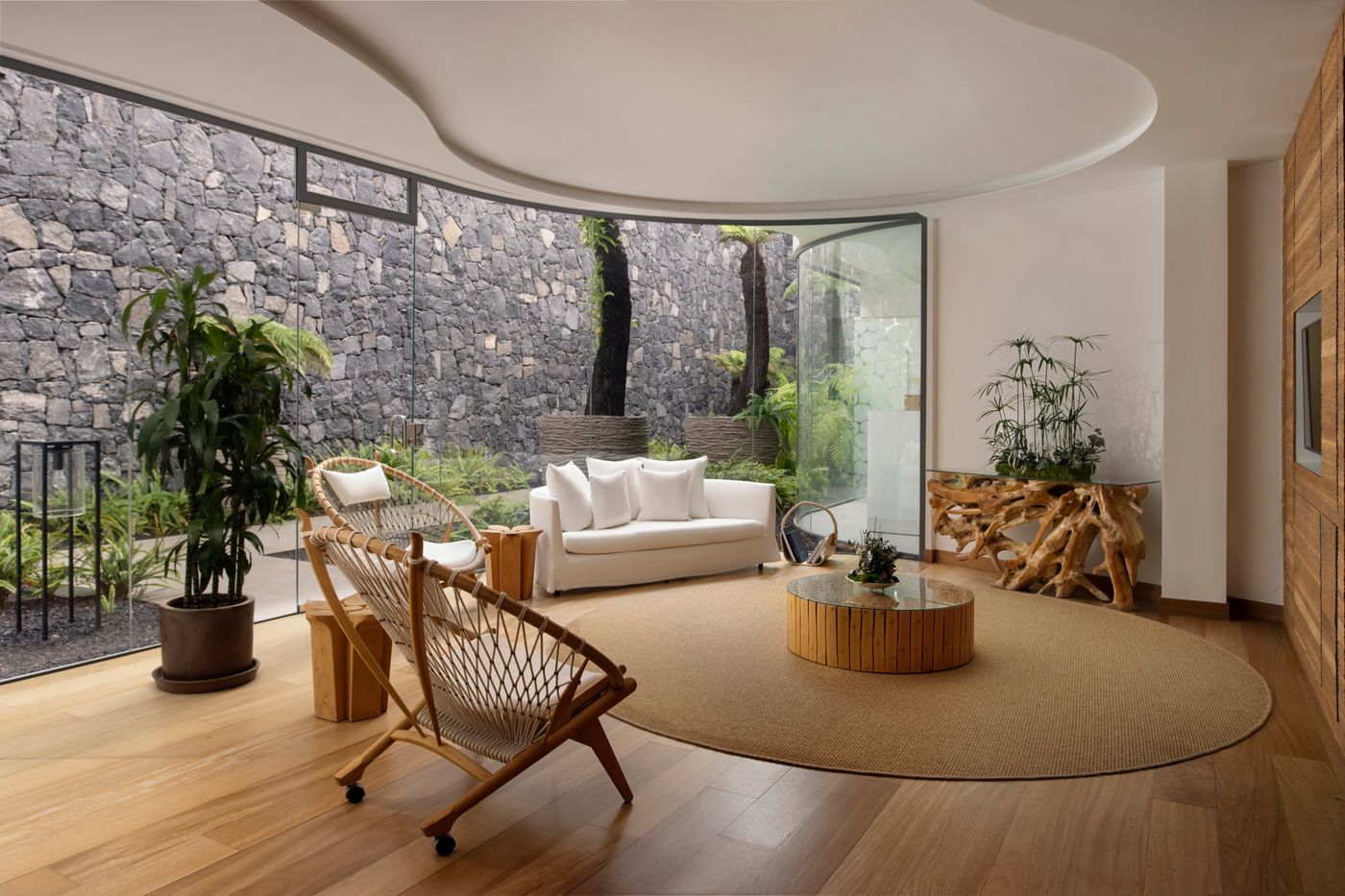 Royal-Hideaway-Corales-Beach---Adults-Only--part-of-Barcel---Hotel-Group-Sports-and-Entertainment-50