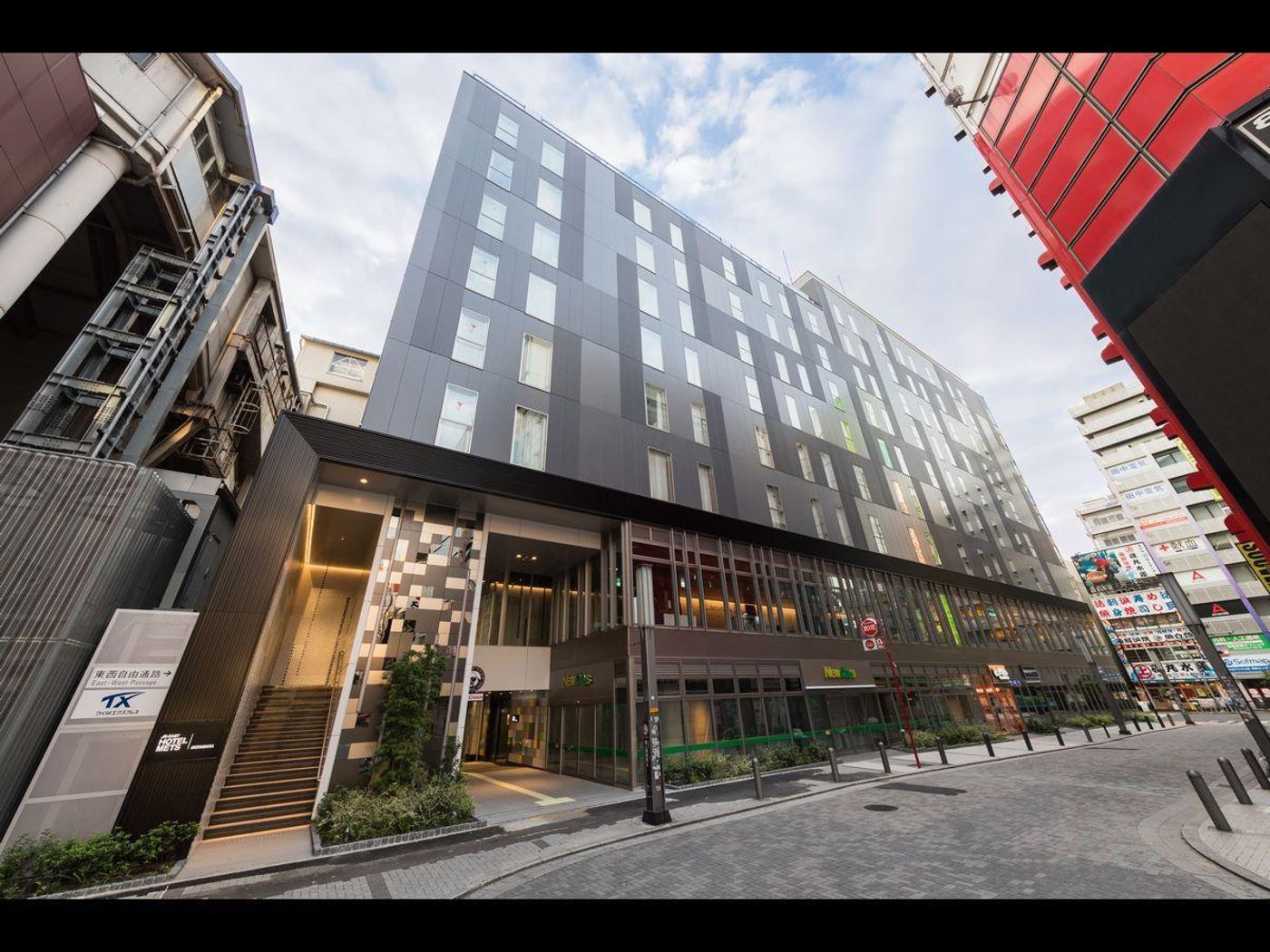 Jr East Hotel Mets Akihabara-Japan-Tokyo-General view-2
