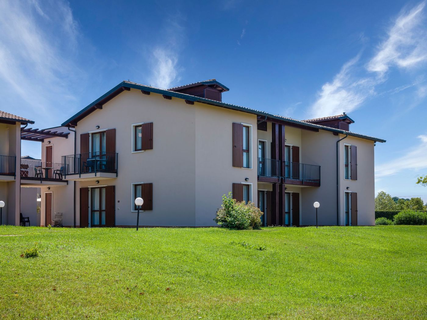 Residence Eden-Italy-Peschiera del Garda VR-General view-3