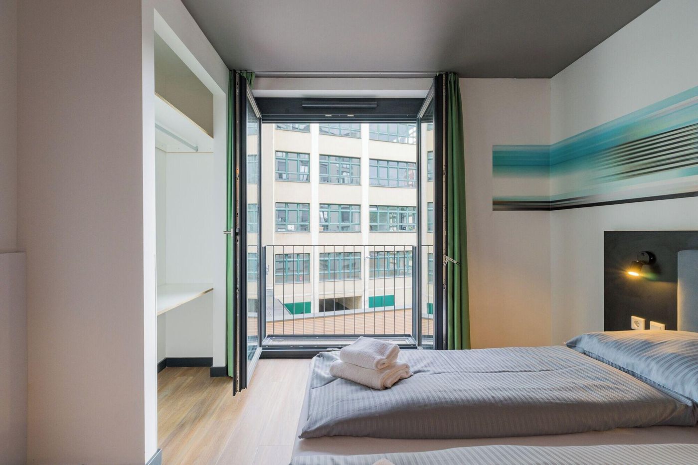 Nena-Apartments-Kreuzberg-61-Room-32