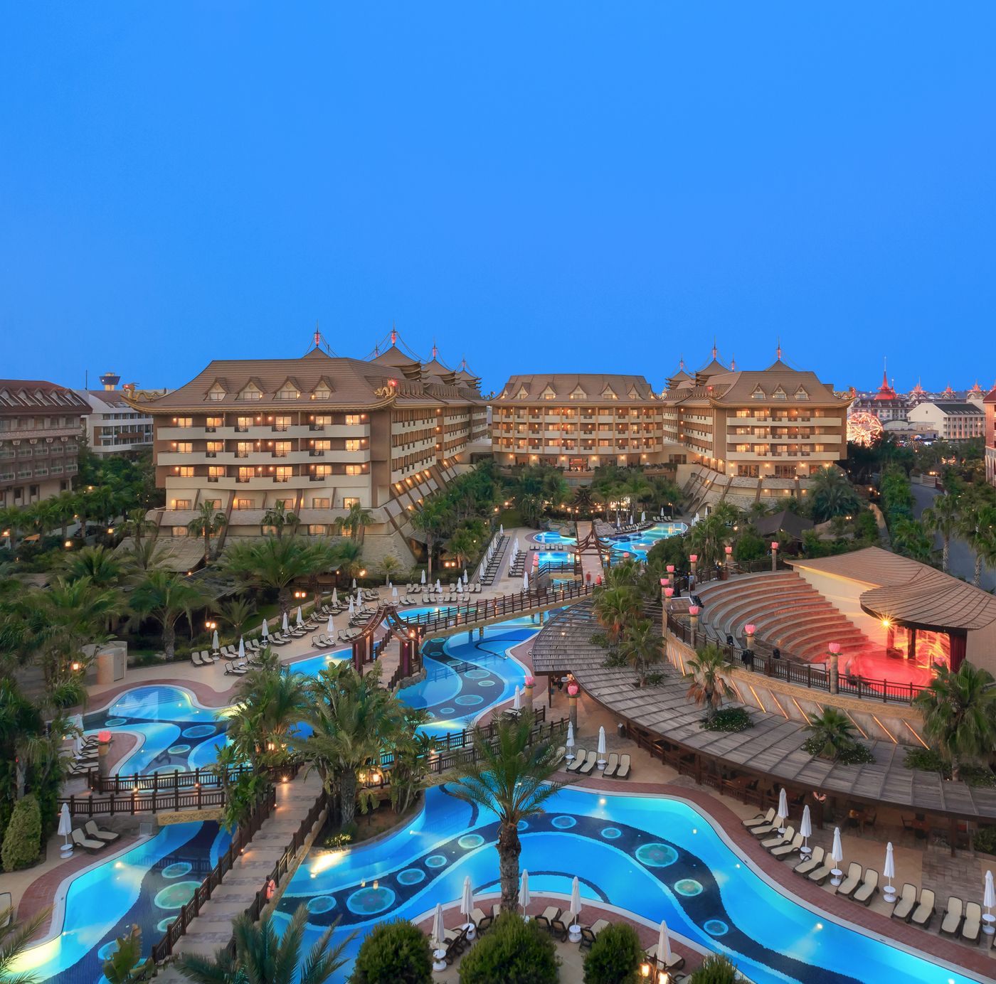 Royal-Dragon-Hotel-General-view-10