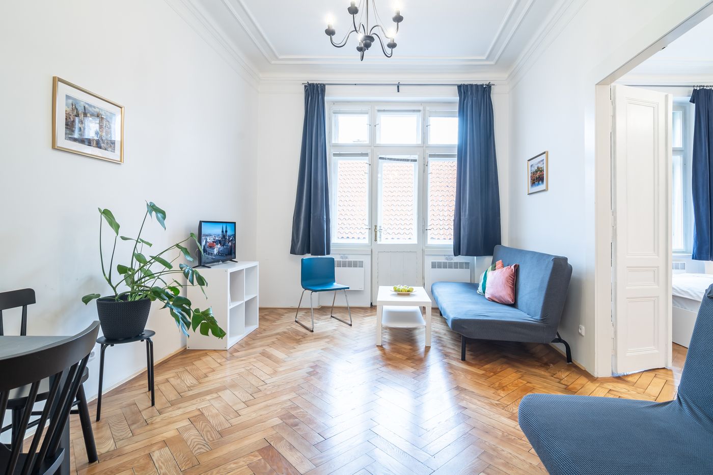 Royal-Road-Residence-Room-34