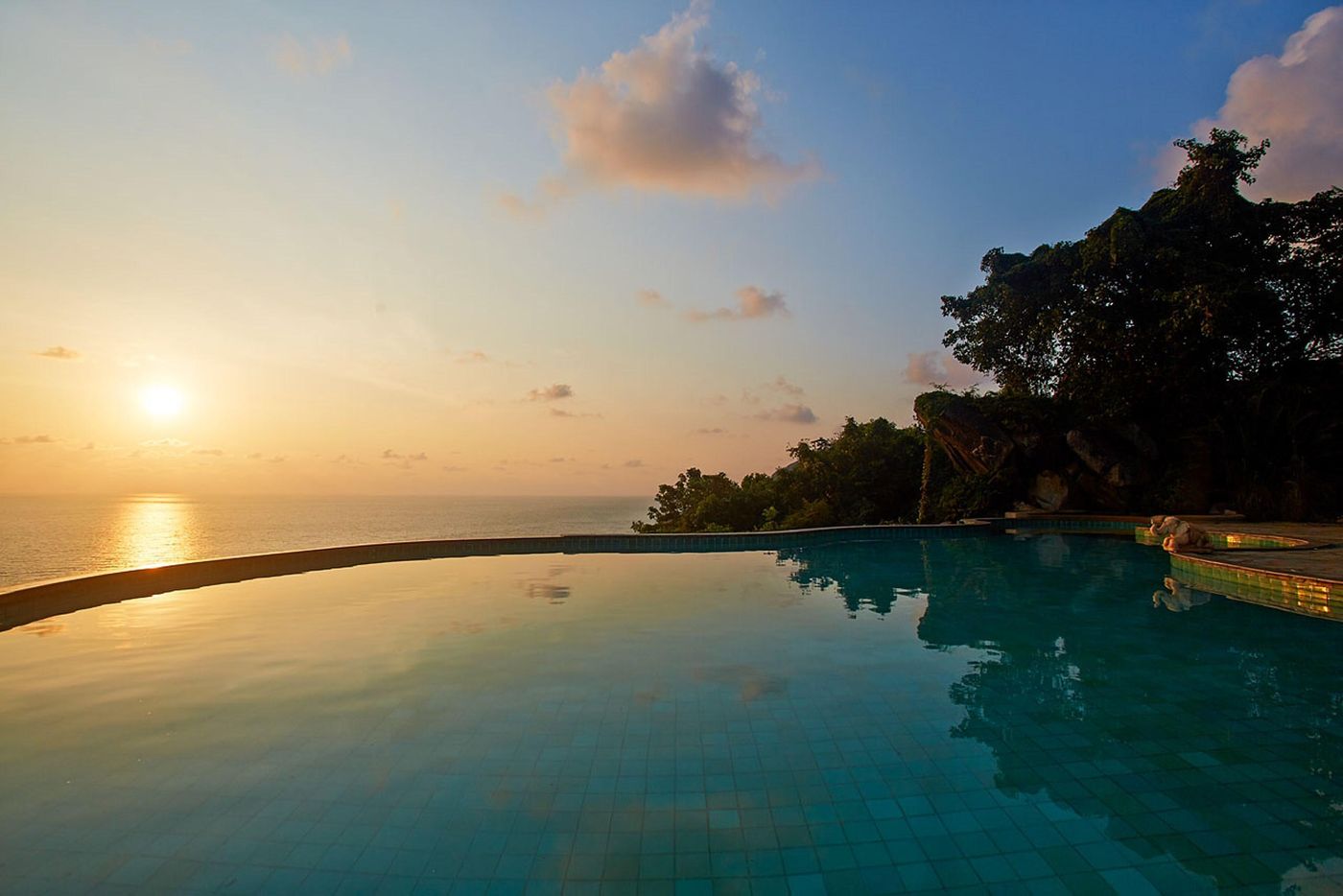 Samui-Bayview-Resort---Spa--SHA---Pool-7