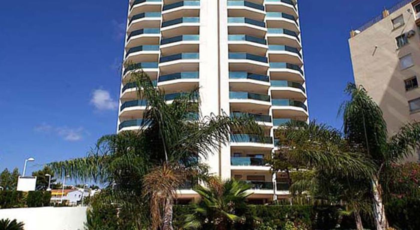 Esmeralda Suites Apartments