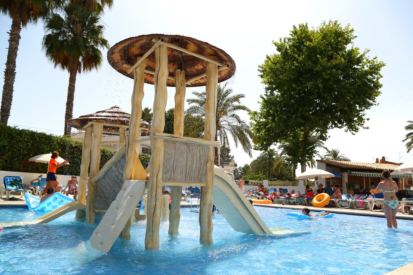 Ola Apartments Bouganvilla