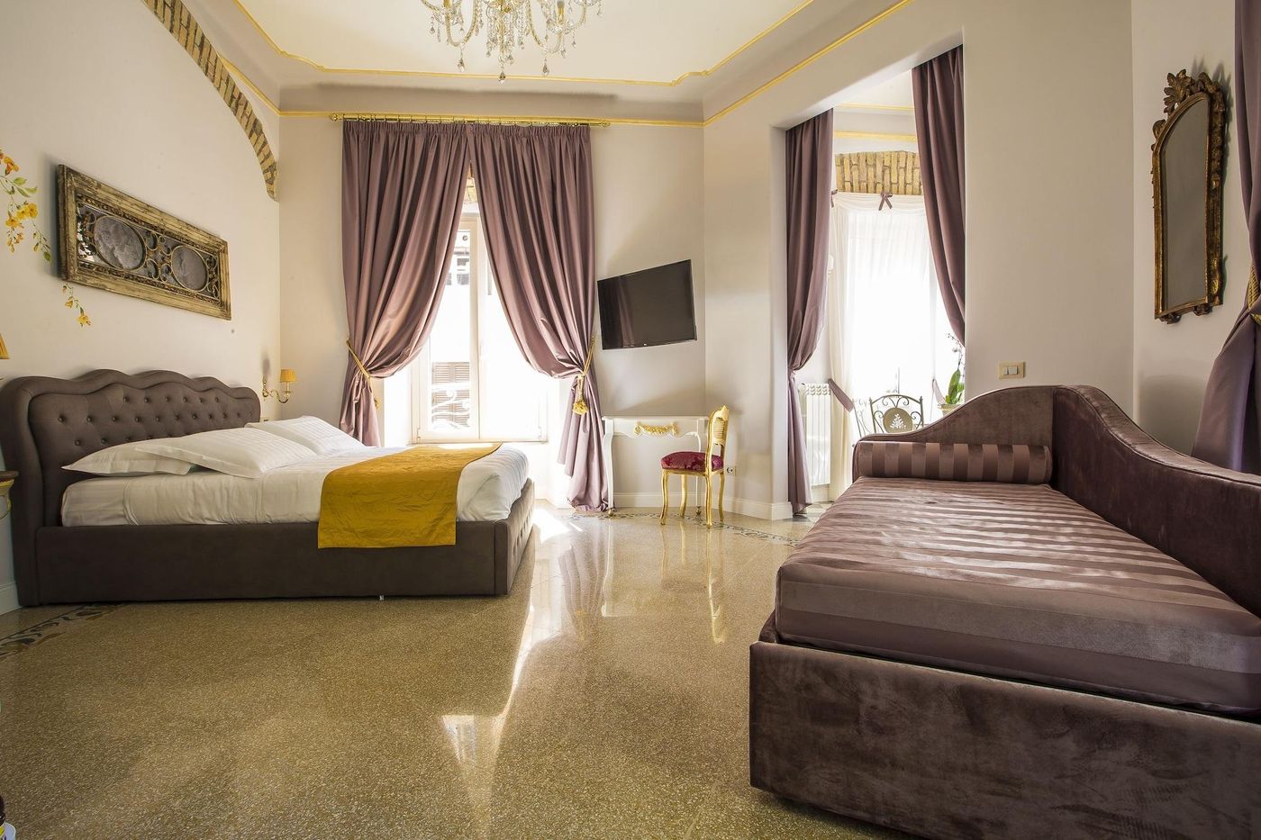 Trastevere-Royal-Suite-Room-9