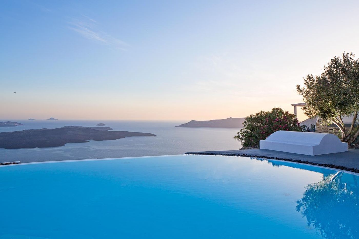 Alta-Vista-Suites-Pool-29