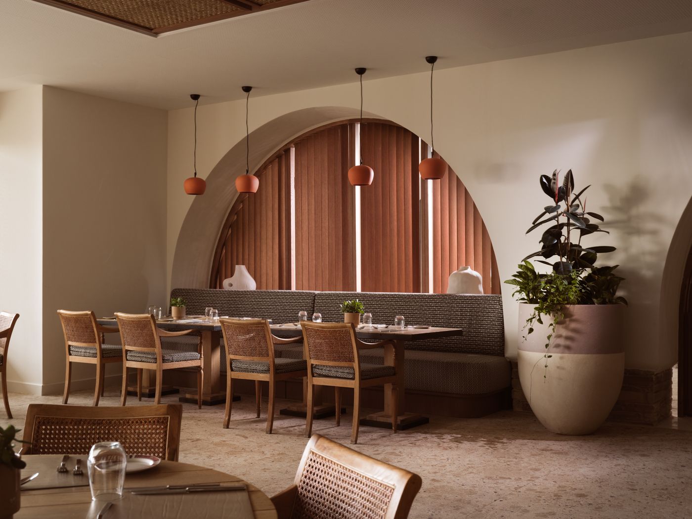 Eagles-Palace-Restaurant-62