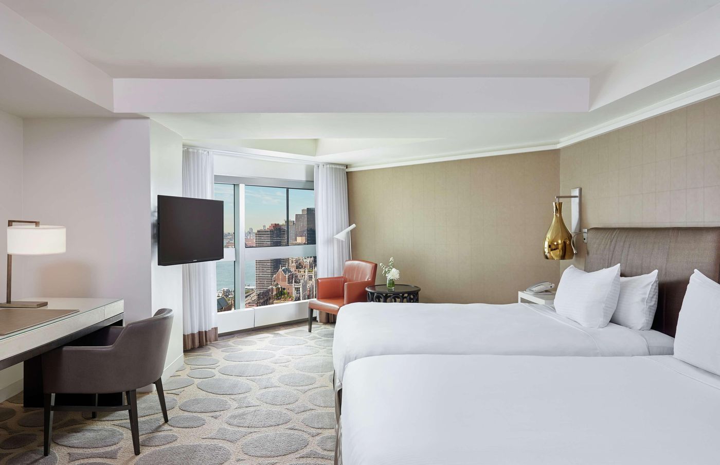 Millennium-Hilton-New-York-One-UN-Plaza-Room-34