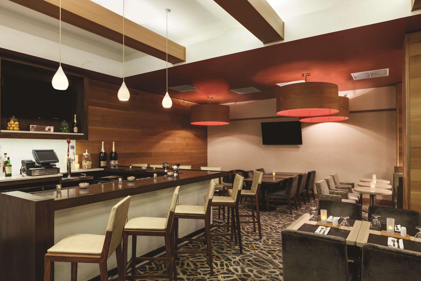 Hilton-Garden-Inn-Midtown-East-Restaurant-13
