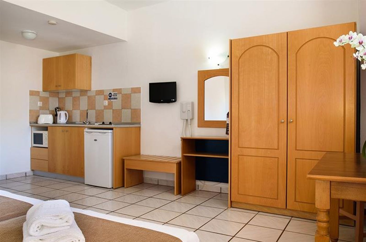 Pefkos-Village-Resort-Room-35