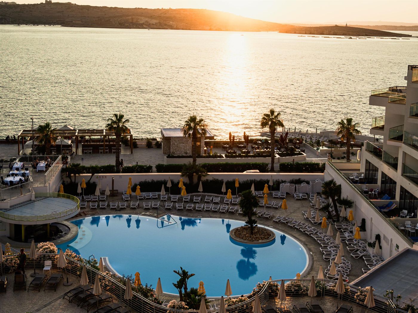 DoubleTree-by-Hilton-Malta-Pool-7