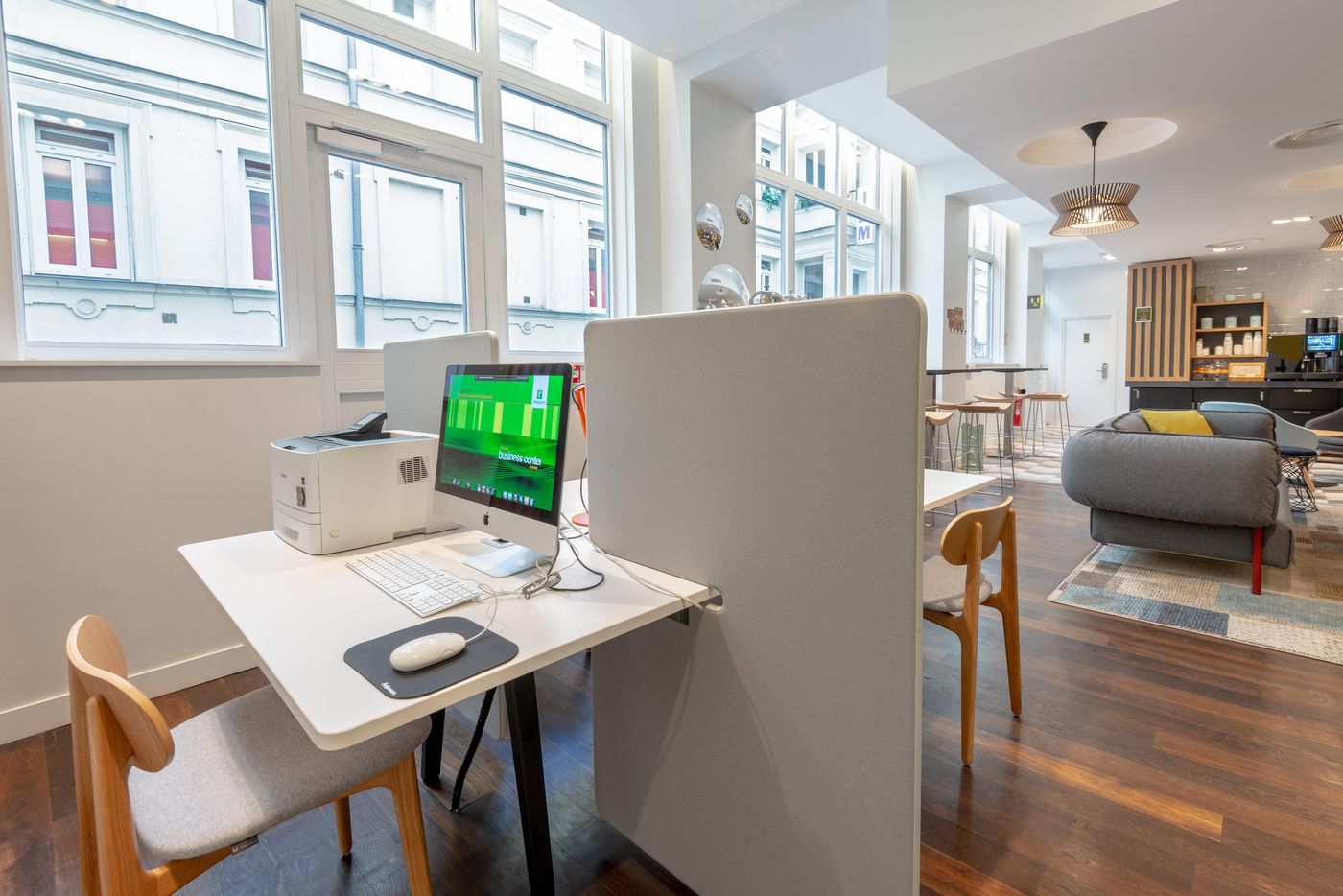 Holiday-Inn-Paris-Opera---Grands-Boulevards-Lobby-21