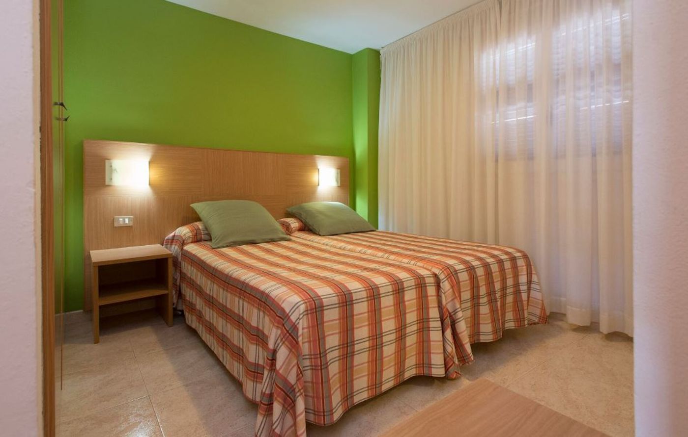 California Apartments III Y IV