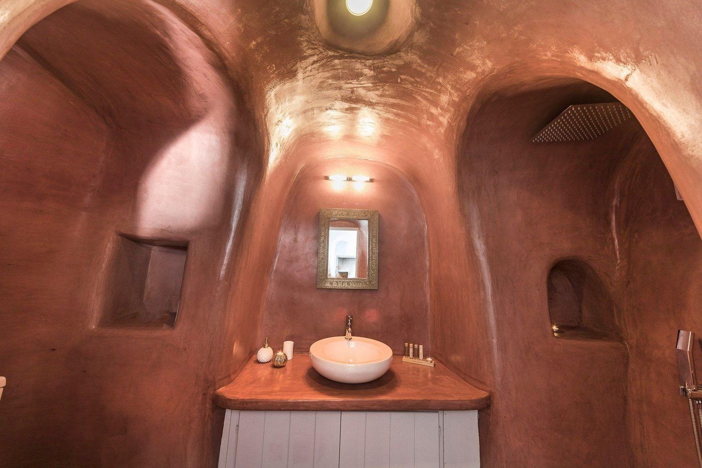 Danae-Suites-Room-30