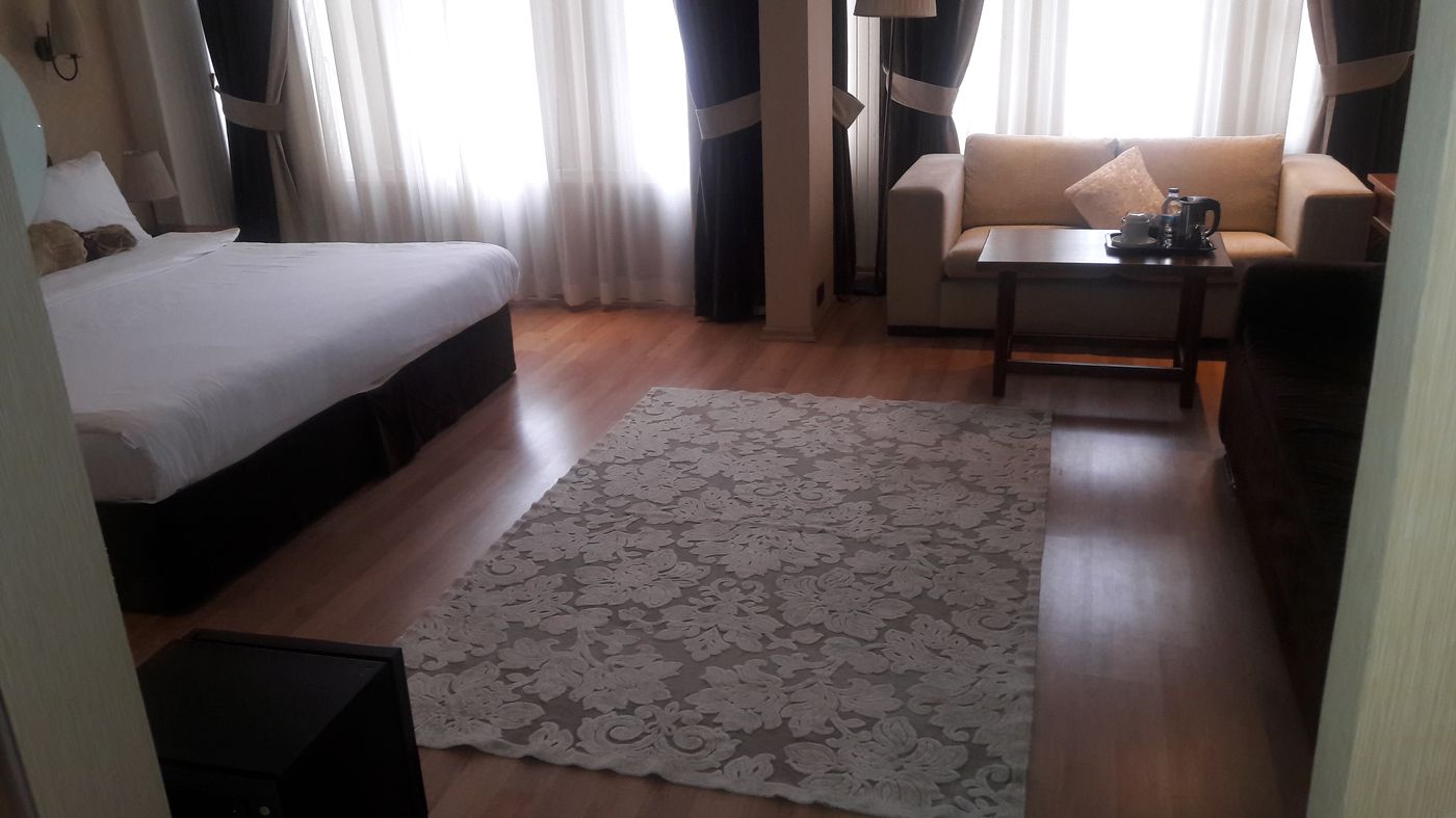 Armagrandi-Spina-Room-30