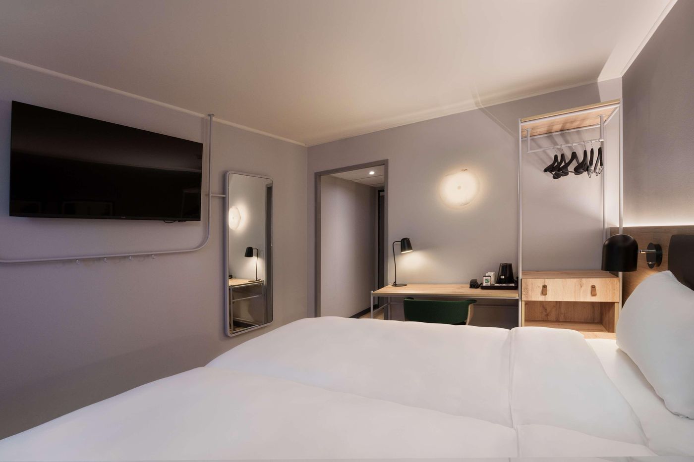 Campanile-Amsterdam-Room-26