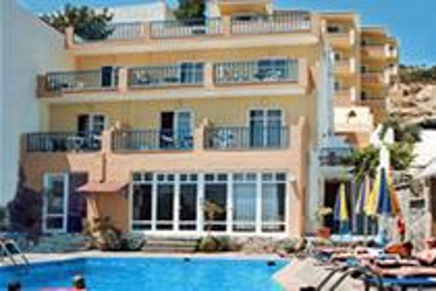 Sofia - Mythos Beach Aparthotel