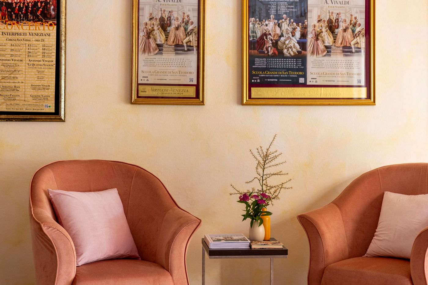 Venezia-2000-Lobby-14