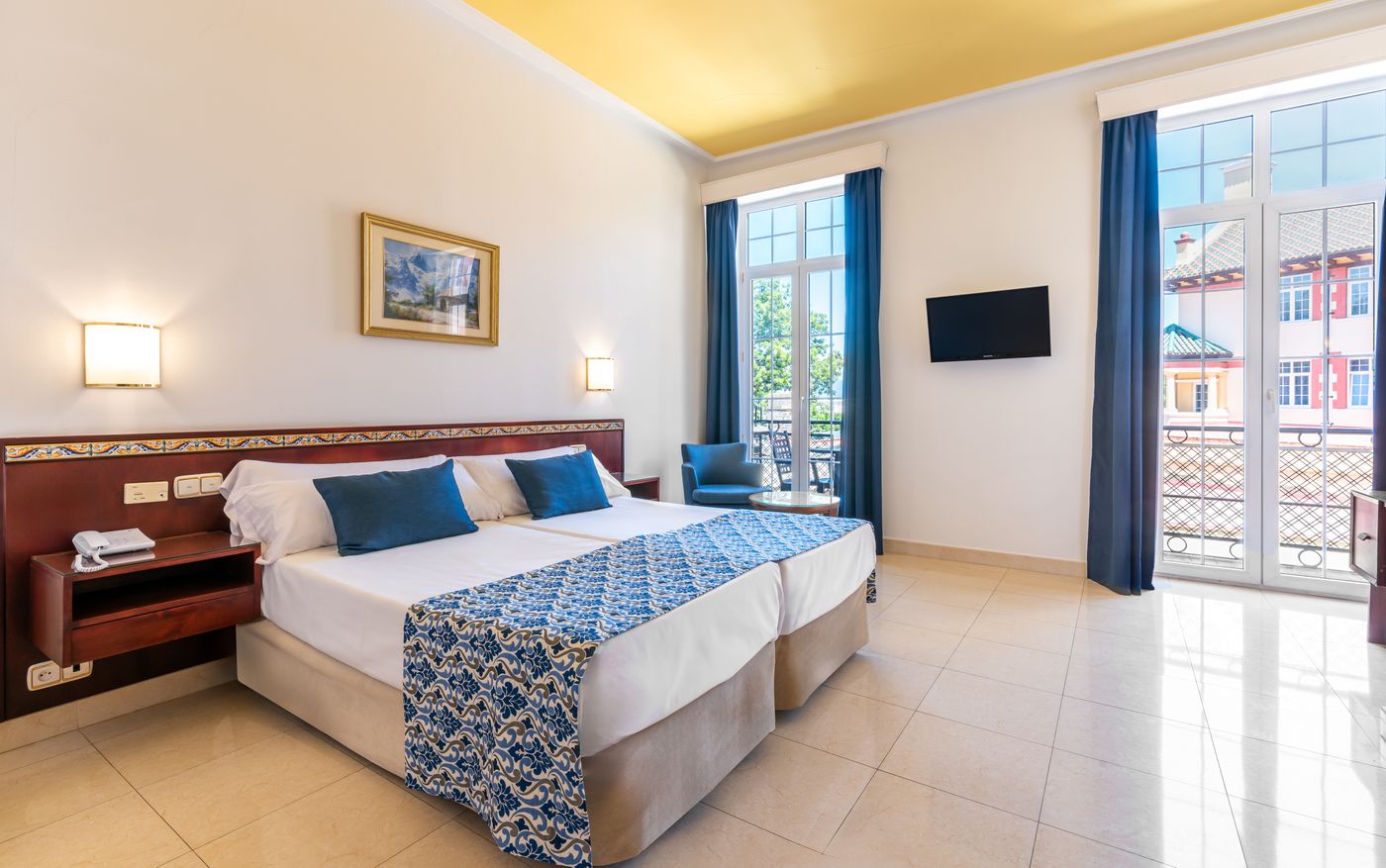 Hoteles-Globales-Reina-Cristina-Room-13