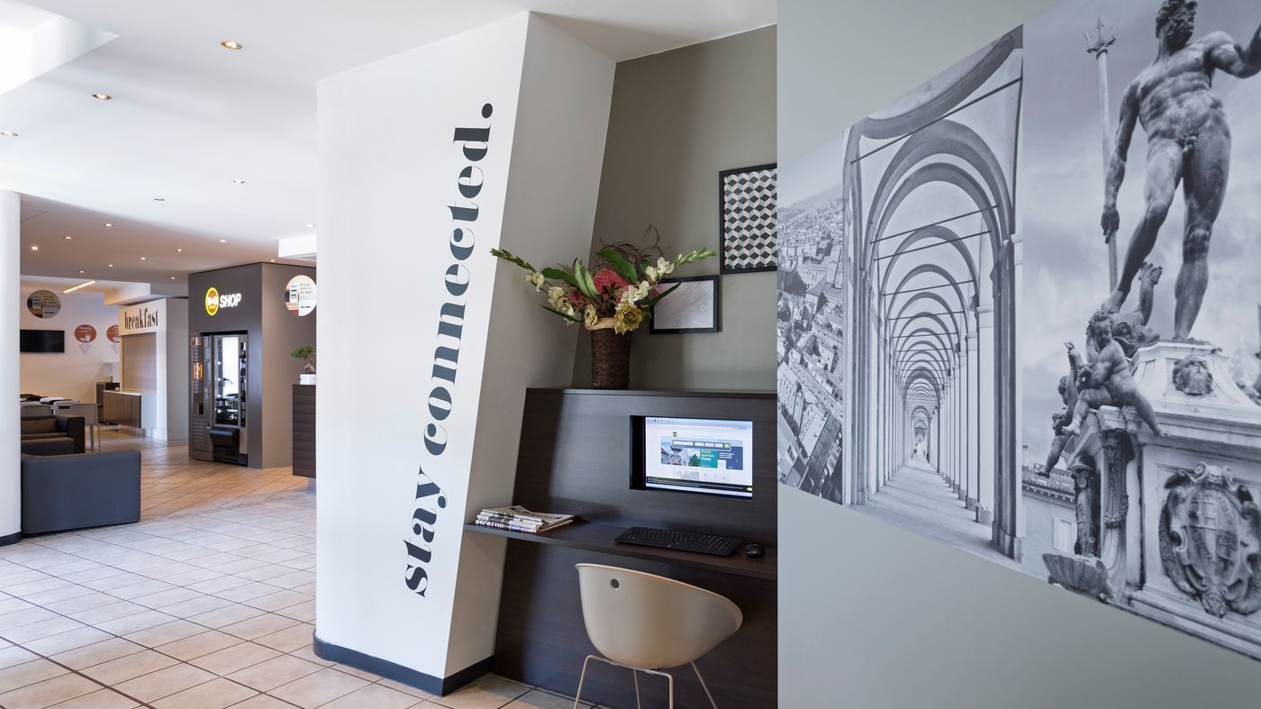 B&b Hotel Bologna - Italy - CASTEL MAGGIORE (BO) - Lobby - 9