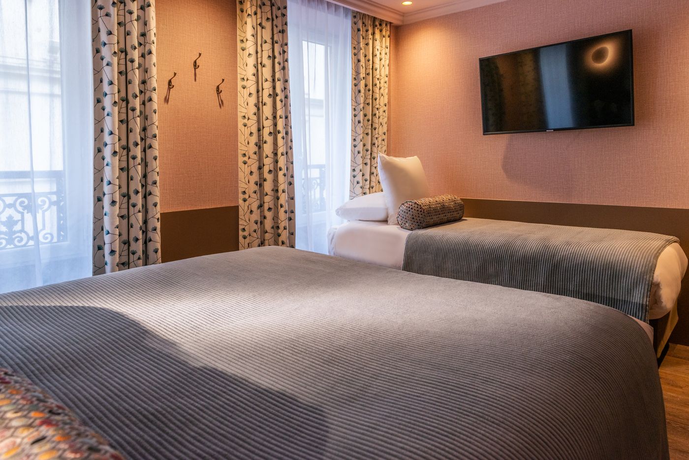 Maison-Axel-Opera-Room-16