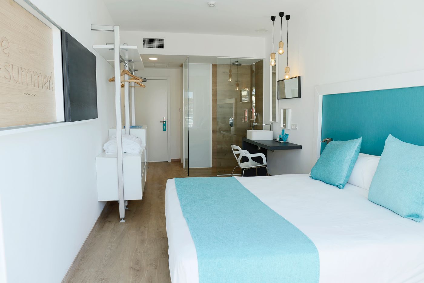 Casas-del-Lago-Hotel---Beach-Club-Room-18