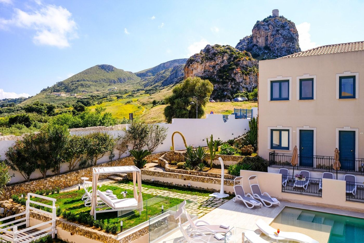 Hotel-Baglio-Di-Scopello-Terrace-11