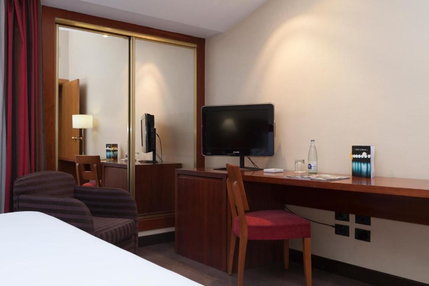 URH-Ciutat-de-Mataro-Room-36