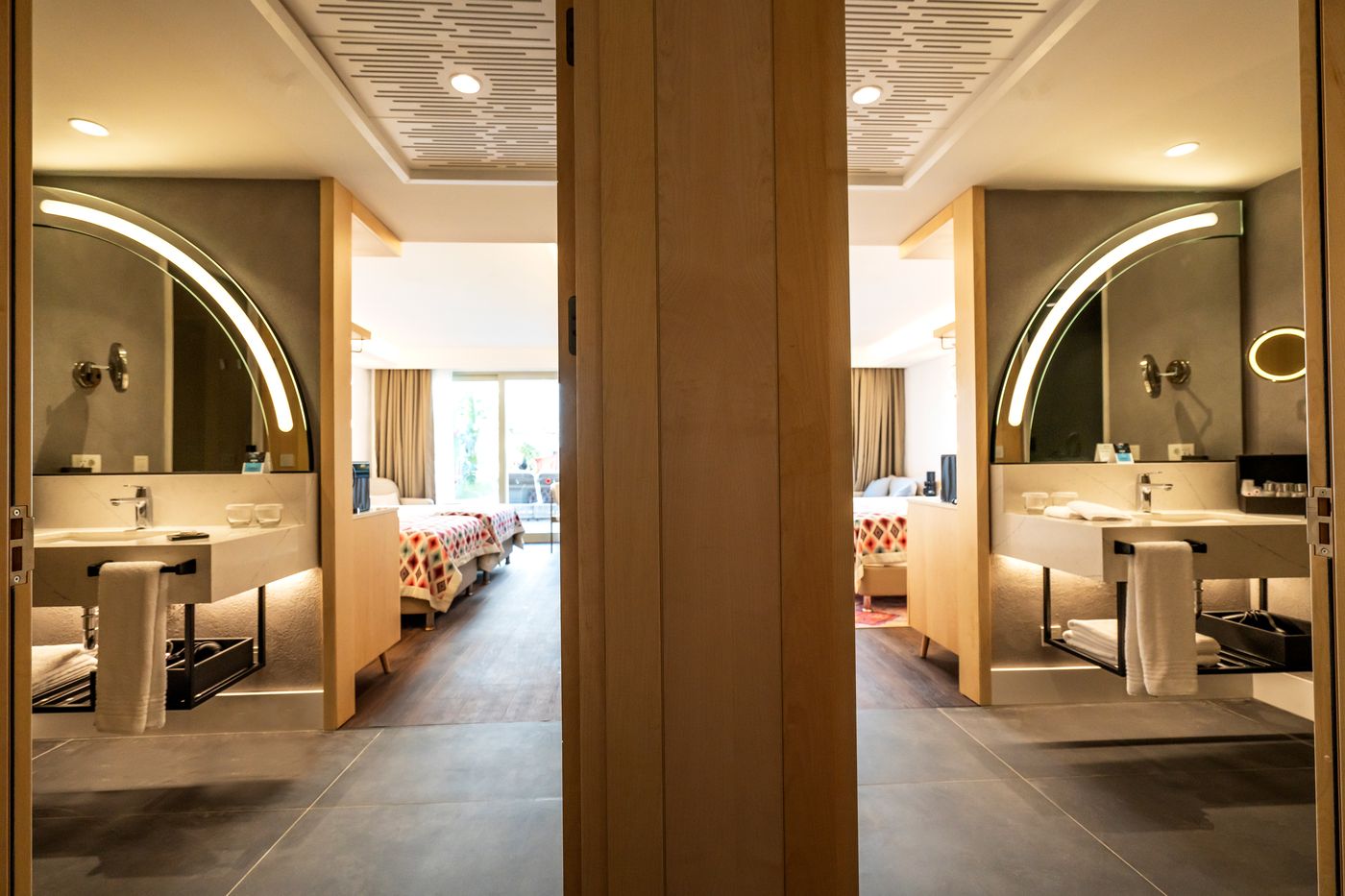 Lara-Barut-Collection-Room-46